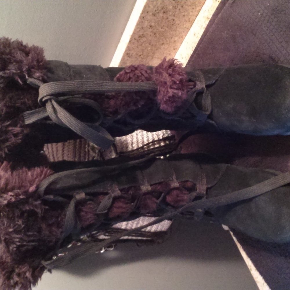 Black suede fur lined boots
